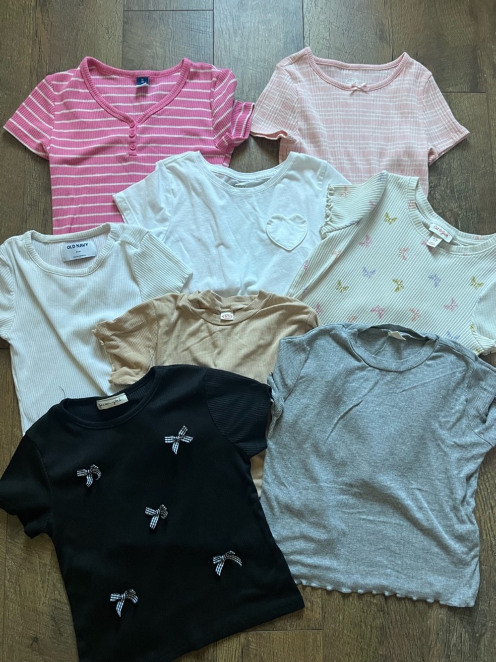Bundle of 8 Girls Mixed basics Tee size 7/8 Pink, White, Black, Gray, Tan